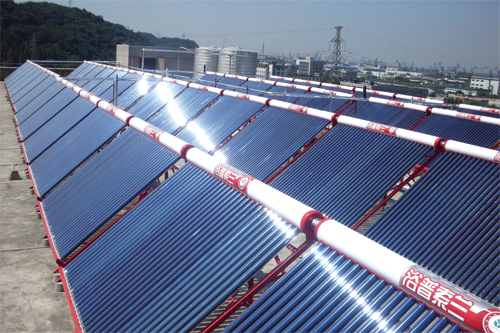 南京貝達化工有限公司宿舍樓豎插管太陽能熱水器工程